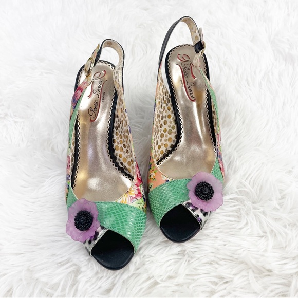 Poetic License Passion Fruit Animal Floral Print Leather Slingback Kitten Heels - Picture 2 of 9